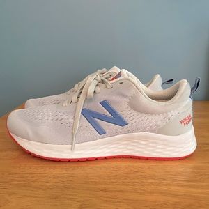New Balance Fresh Foam Arishi v3
Women's Running Shoes